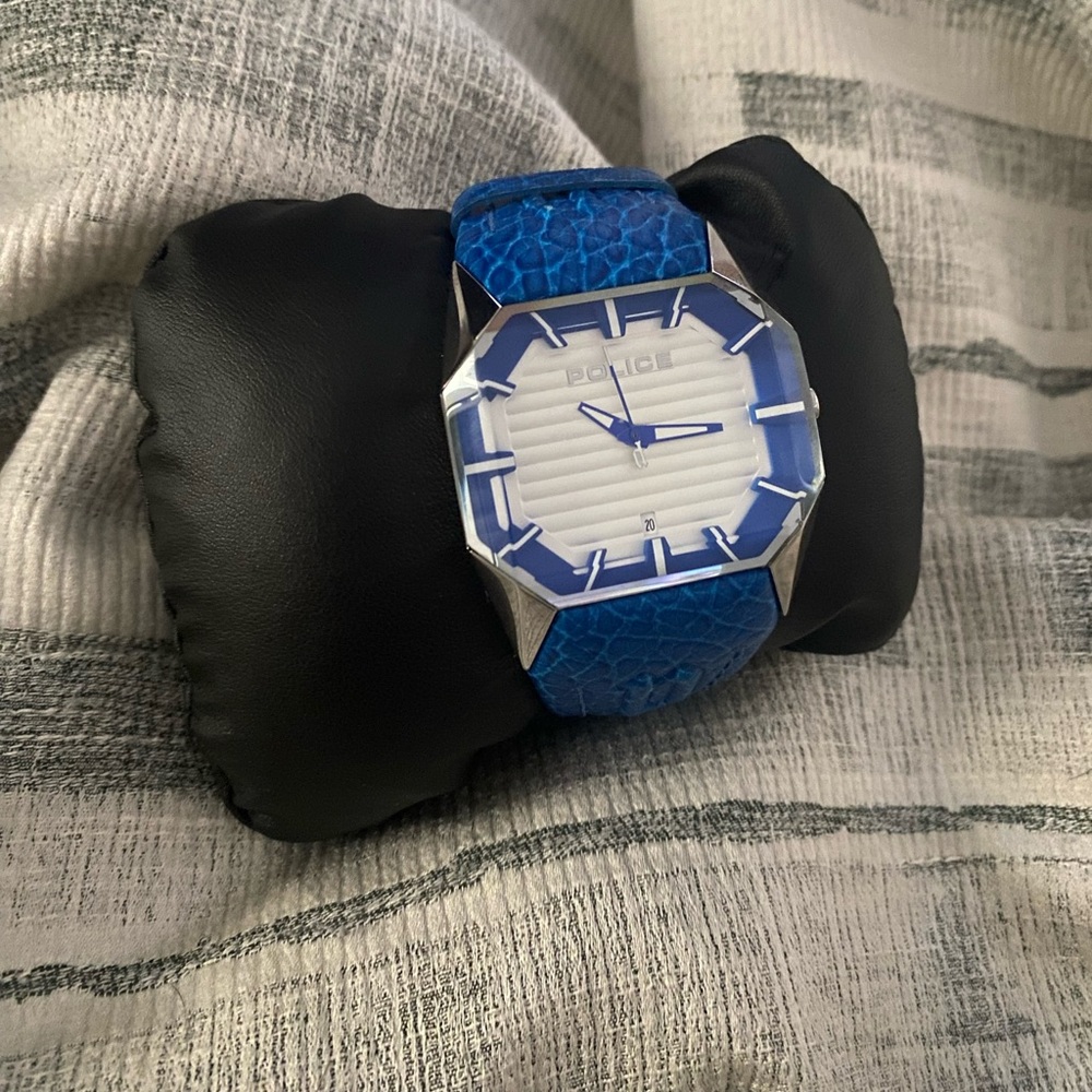 Police Vector Octagon Blue Leather Men's Watch New In Box Super Rare